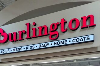 Mall Robbery Turns Violent as Suspects Try to Disarm Victim – One Ends Up Shot, All Three Arrested – USA Carry