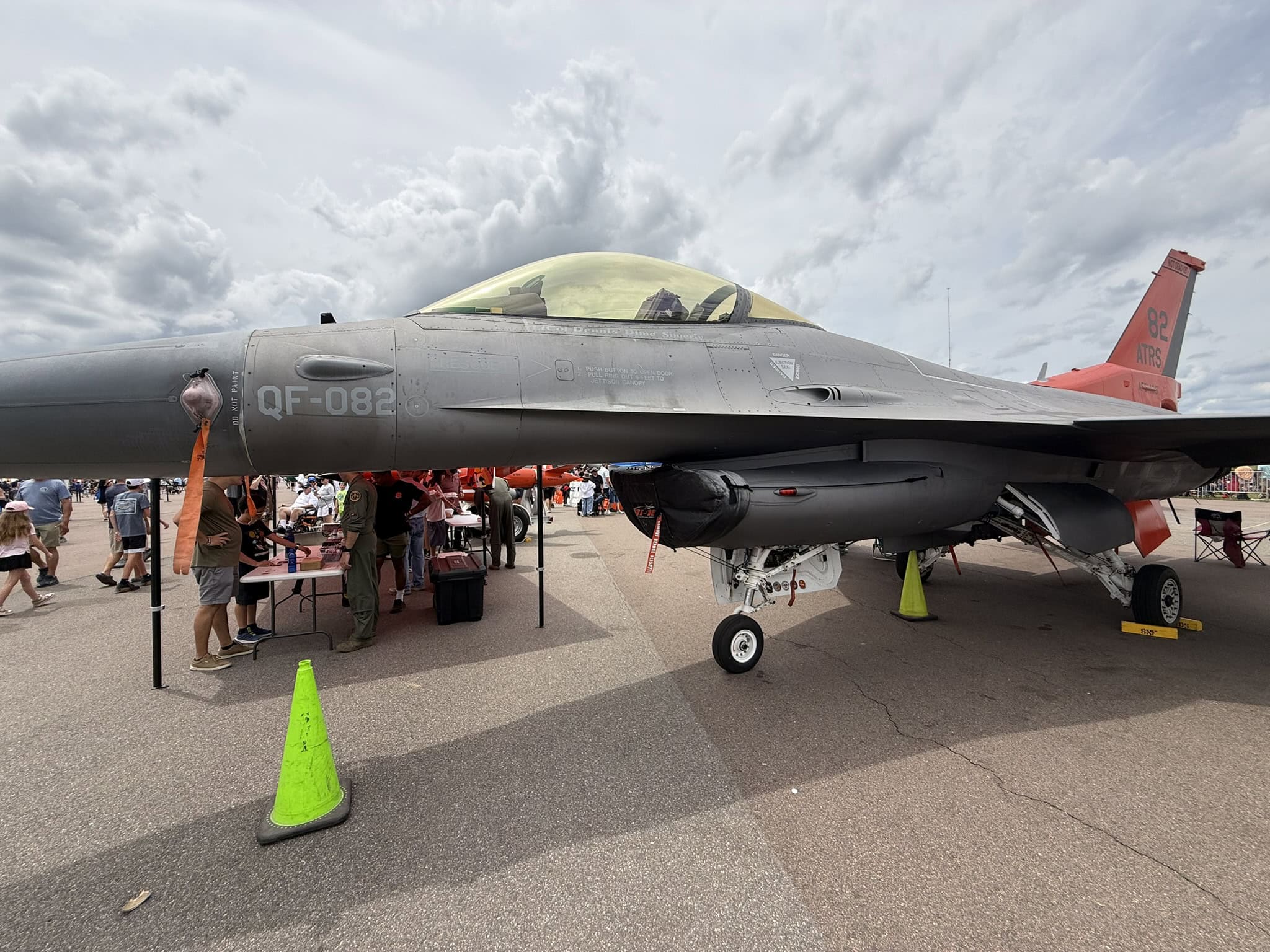 F-16