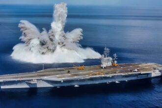 The Dutch Submarine HNLMS Walrus Cost About 0,000,000 and ‘Sank’ the ,500,000,000 US Navy Aircraft Carrier USS Theodore Roosevelt and 7 Escorts in 1999. Then It Passed 1,500 Yards From the Carrier to Prove It Was Never Detected.