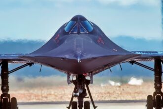 NASA Has Made Job Offers to 2 Retired Engineers in Their Seventies to Help Restart an SR-71 Blackbird. The Aircraft Last Flew on October 9, 1999, and Nobody Has Turned Its Engines Since.